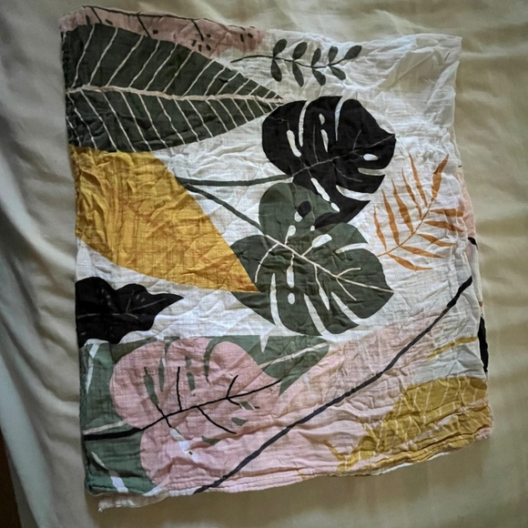 Sweet Sweet Honey Hawaii Bamboo/Cotton Swaddle - Picture 3 of 7